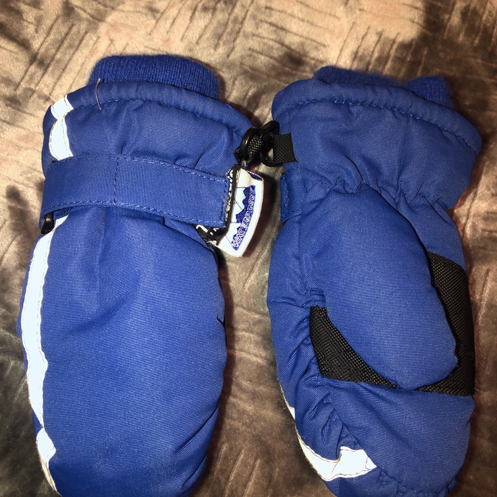 Kids snow gloves